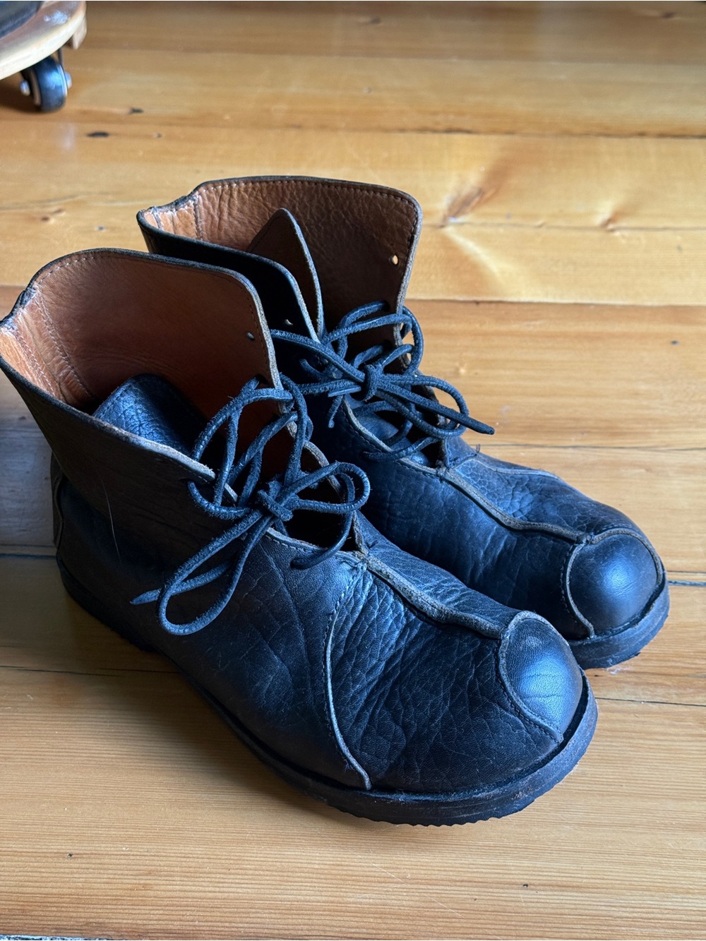 cydwoq handmade combat boots